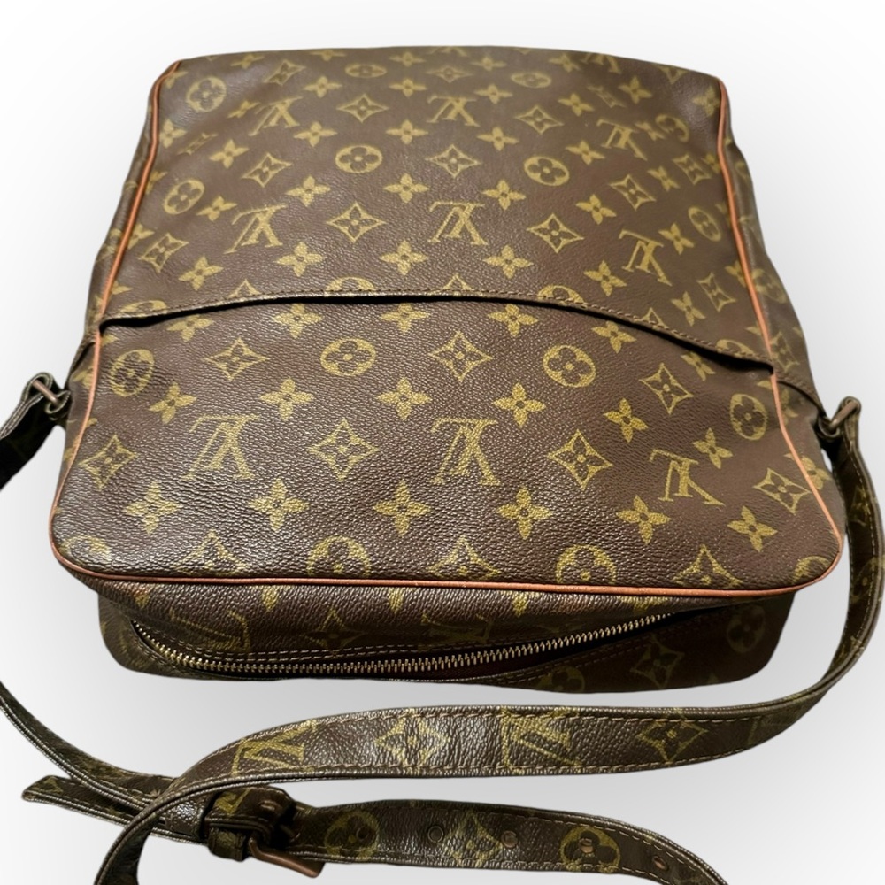 LOUIS VUITTON 1982 Monogram Marceau GM Messenger Crossbody Bag - Picture 10 of 16
